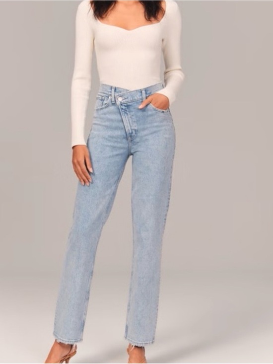 Abercrombie & Fitch Denim - Abercrombie Ultra High Rise 90s Straight Jean